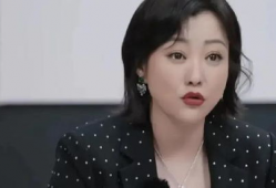 娱乐圈吃瓜爆料李沁,娱乐圈的甜蜜瓜果，揭秘她的星途历程